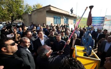 آیین گازرسانی به ۲۱ روستا و شش واحد صنعتی شهرستان جوانرود