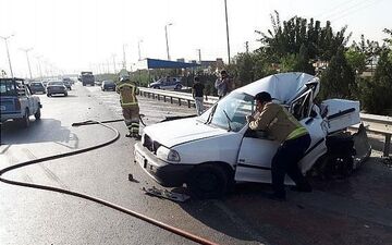 عجیب ترین عکس از مچاله شدن خونین پراید زیر کامیون 