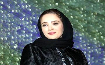 سلفی توماشینی بهنوش طباطبایی با پوشش و میکاپ متفاوت (عکس)