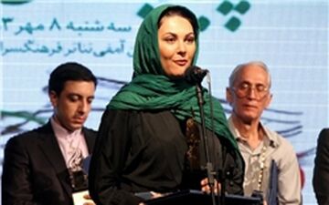 لاله اسکندری مهمان سرخط می شود 