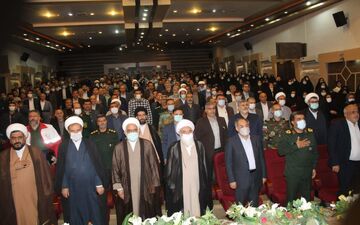 تقدیر دادستان کل کشور از برگزاری اجلاسیه شهدای حقوق‌دان غرب کشور 


 