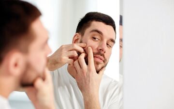 این مواد دشمن آکنه هستند