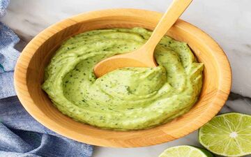 طرز تهیه سس آواکادوی خانگی| خودت سس درست کن سالمتره!