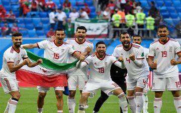 روزهای حساس فوتبال ملی/لطفا برای یک ملت بجنگید