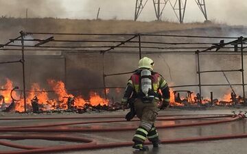 آتش سوزی در پتروشیمی بندر امام 