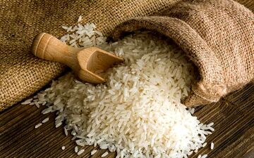 ورود ۲ هزار تن برنج پاکستانی؛ قیمت‌ها در بازار کاهش می‌یابد