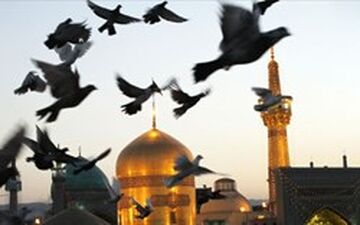 برگزاری افتتاحیه آئین اعطای نشان خادمیاری 5 هزار نوجوان در حرم امام رضا(ع) + فیلم