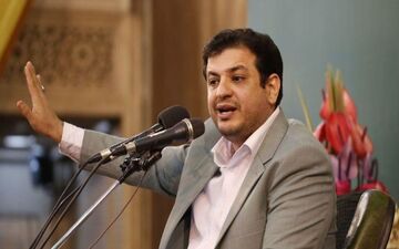 انتقاد رائفی‌پور از سنت‌های نوروزی: نگاهی به دیدگاه‌های او و بازتاب‌های آن | فیلم