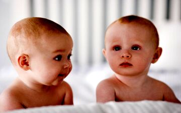 آیا بدن دوقلو در بیماریها و آلرژی ها مانند هم هستند؟