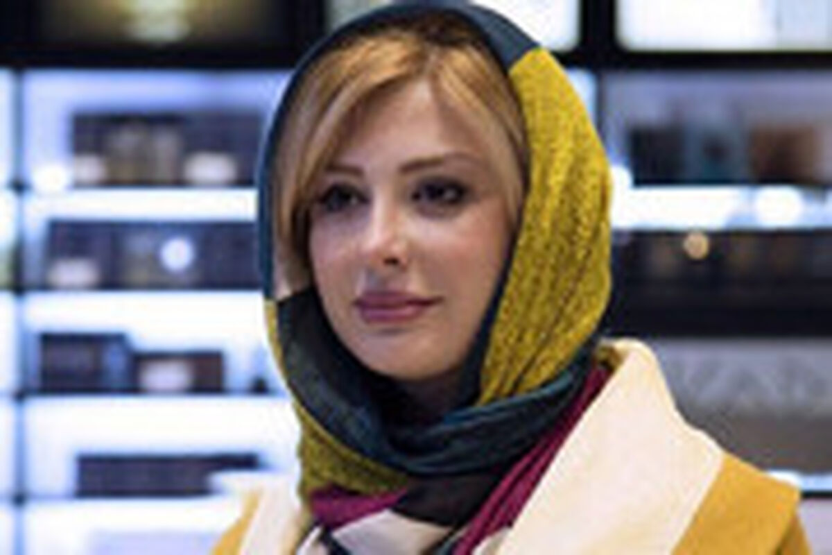 نیوشا ضیغمی در آینه زیباتر است ! + عکس آینه ای