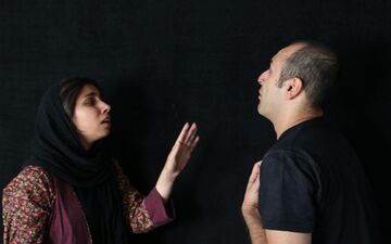 مهران خوش بین نمایش «مُروارید » را در فرهنگسرای ارسباران به روی صحنه می‌برد