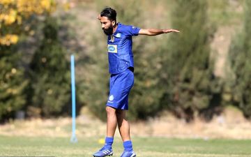 بازیکن مغموم آبی‌ها در راه سیرجان