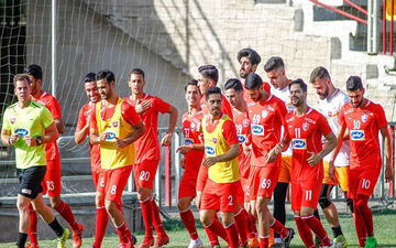 رونمایی از خرید جدید پرسپولیس در تمرینات + عکس
