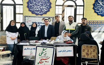 ارائه بیش از ۱۰۰۰ خدمت دارویی و درمانی رایگان توسط بسیج جامعه پزشکی کرمانشاه در جنگ رمضان