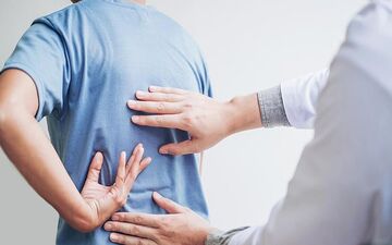 این دردهای ستون فقرات یعنی باید سریع به پزشک مراجعه کنید