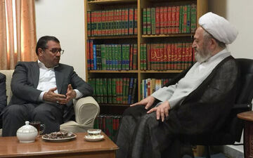آیت الله سبحانی در دیدار وزیر صنعت: وضعیت خصوصی سازی‌ باید اصلاح شود