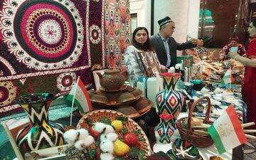 جشن استقلال تاجیکستان در مسکو و پیوندهای ایران و تاجیکستان