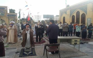 گزارش تصویری اقامه نماز عید فطر در ۵ بقعه متبرکه استان کرمانشاه