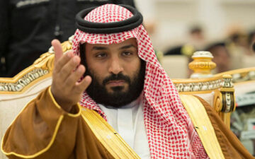حرکت زننده و عجیب بن‌سلمان با مامور امنیتی+فیلم