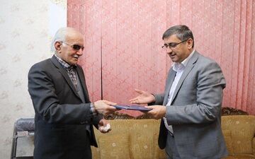 استاندار همدان از نیم قرن خدمات فرهنگی «پرویز اذکایی» تقدیر کرد 