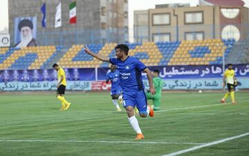 نام هافبک گل‌گهر در لیست محرم نویدکیا