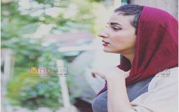 تیپ و ژست ساناز مصباح، وسط خیابان (عکس)