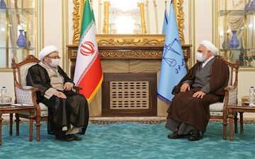 آیت‌الله آملی لاریجانی با رئیس قوه قضائیه دیدار کرد