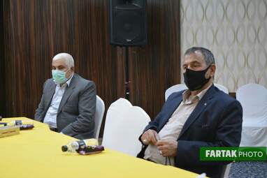 اهدا احکام مدیرکل، اعضای شورهای، مدیران کل و معاونان مرکز گسترش سازمان مقاومتی استان کرمانشاه