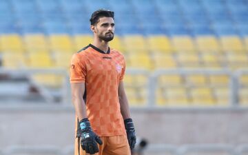 دروازه‌بان پرسپولیس قرارداد جدید امضا کرد
