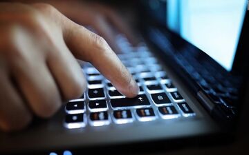 انتشار تصاویر خصوصی همسر به دلیل نفروختن خانه
