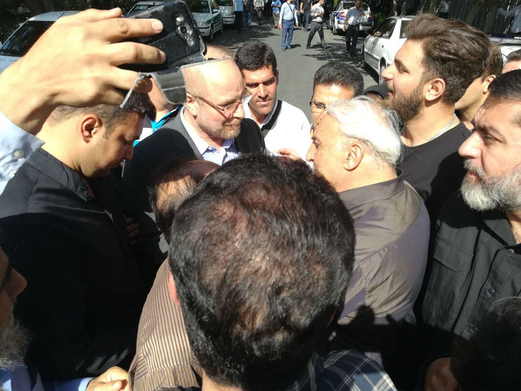 گزارش تصویری از مراسم تشیع استاد عزت الله انتظامی