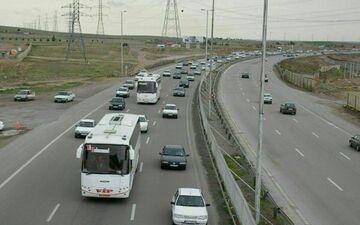 افزایش ۳۰ درصدی تردد وسایل نقلیه سبک در محورهای مواصلاتی استان کرمانشاه