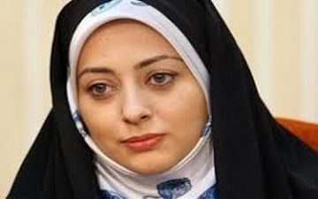 «نفیسه روشن» بازیگر زن سینما و تلویزیون، عزادار شد