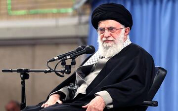 شعرخوانی احمد بابایی در حضور رهبر انقلاب از سپهبد شهید قاسم سلیمانی