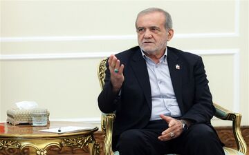 پزشکیان به عاصم منیر: زورگویی و قلدری آمریکا راهگشا نیست 