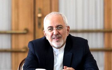 ظریف: به توانایی‌ها و پیروزی امت اسلامی ایمان راسخ داریم
