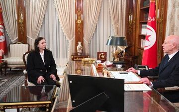 زلزله سیاسی در تونس؛ رئیس‌جمهور، نخست‌وزیر را برکنار کرد!