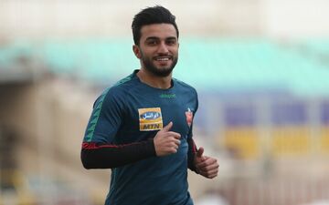 هافبک پرسپولیس کرونا گرفت