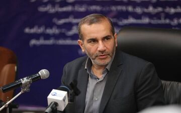 احداث سه چمن مصنوعی هدیه استاندار کرمانشاه به مردم ثلاث باباجانی


