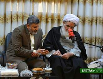 گفت‌وگو اختصاصی آیت‌الله مصطفی علما نماینده ولی‌فقیه و امام جمعه کرمانشاه با فرتاک نیوز به روایت تصویر