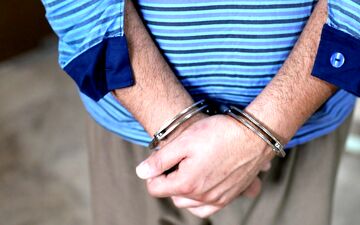 عامل آتش زدن خودروهای شخصی در بوشهر دستگیر شد