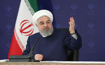 روحانی: کارمندانی که ماسک نزنند، غیبت می‌خورند