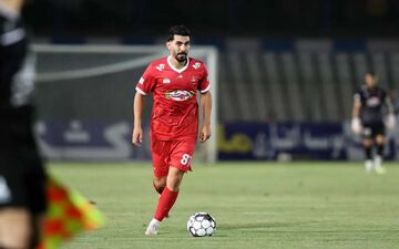 هافبک محبوب هاشمیان در خطر حذف از ترکیب اصلی پرسپولیس