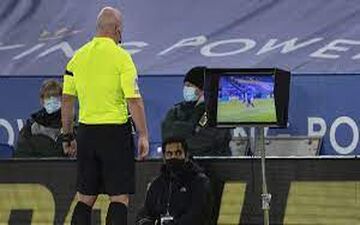 بازی استقلال و پرسپولیس با VAR قضاوت می شود؟ 