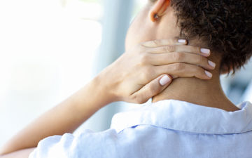 درمانی چند ثانیه ای برای گرفتگی گردن 