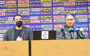  مطهری: هم سه امتیاز می‌خواهیم هم بازی زیبا/ کادر فنی پرسپولیس در قبال مسائل داوری حجب و حیا دارد