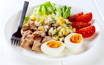 کاهش وزن سریع با رژیم تخم مرغ + مزایا و معایب