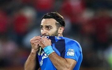  مهاجم سابق استقلال سرخپوش شد