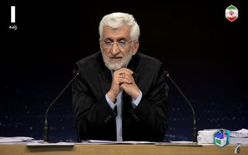 جلیلی: رئیس جمهور باید قبلا مسائل را فهمیده باشد نه اینکه بگوید باید آزمون و خطا کنم! + ویدئو