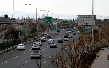 لغزندگی برخی از معابر پایتخت به دلیل بارش باران